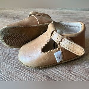 Little Love Bug Desert Sand T Bar, size 4